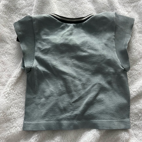 Trendy urban top - size small - dark turquoise - hardly worn - Picture 2 of 2